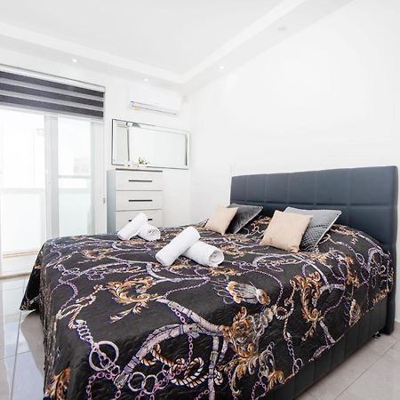 Flotta Island Apartments Gzira ภายนอก รูปภาพ