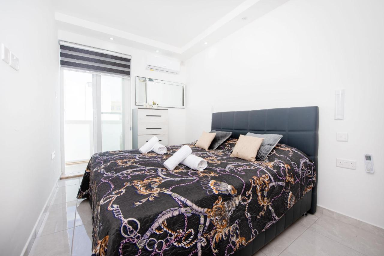 Flotta Island Apartments Gzira ภายนอก รูปภาพ
