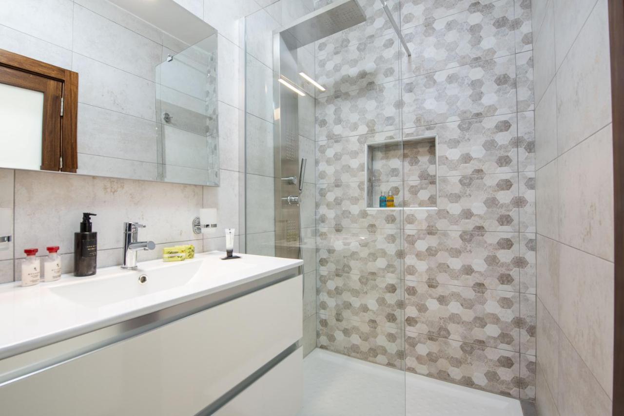 Flotta Island Apartments Gzira ภายนอก รูปภาพ