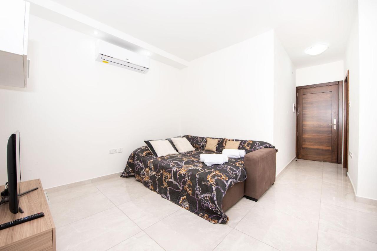 Flotta Island Apartments Gzira ภายนอก รูปภาพ