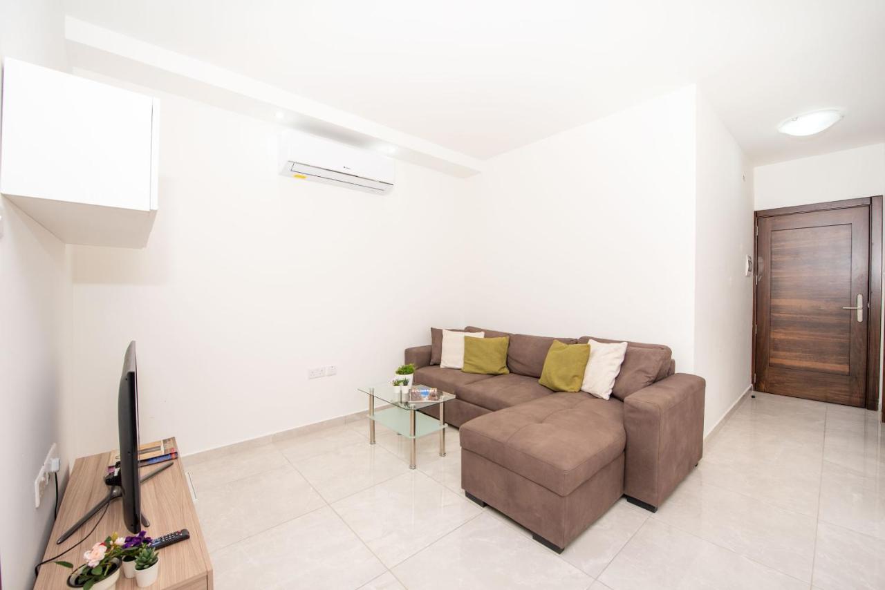 Flotta Island Apartments Gzira ภายนอก รูปภาพ