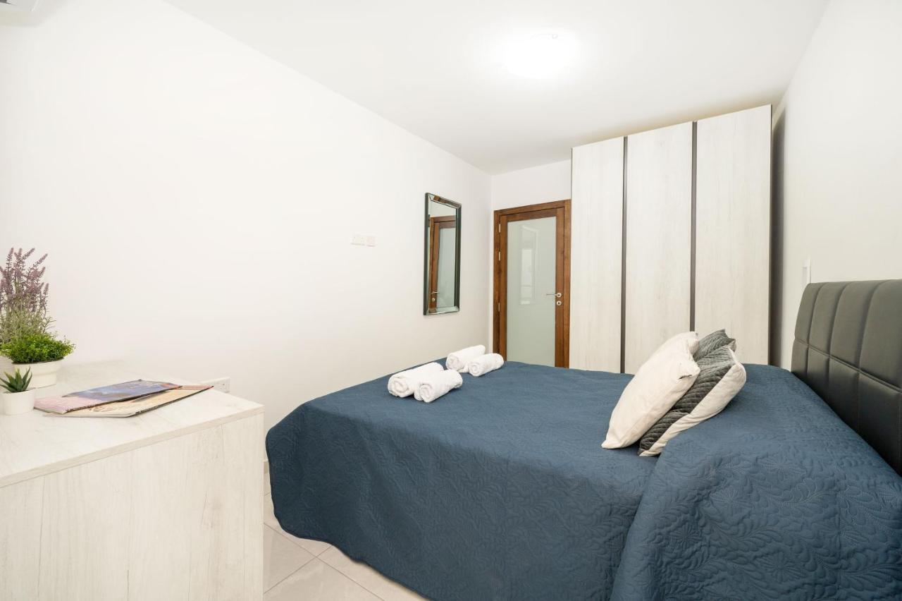 Flotta Island Apartments Gzira ภายนอก รูปภาพ