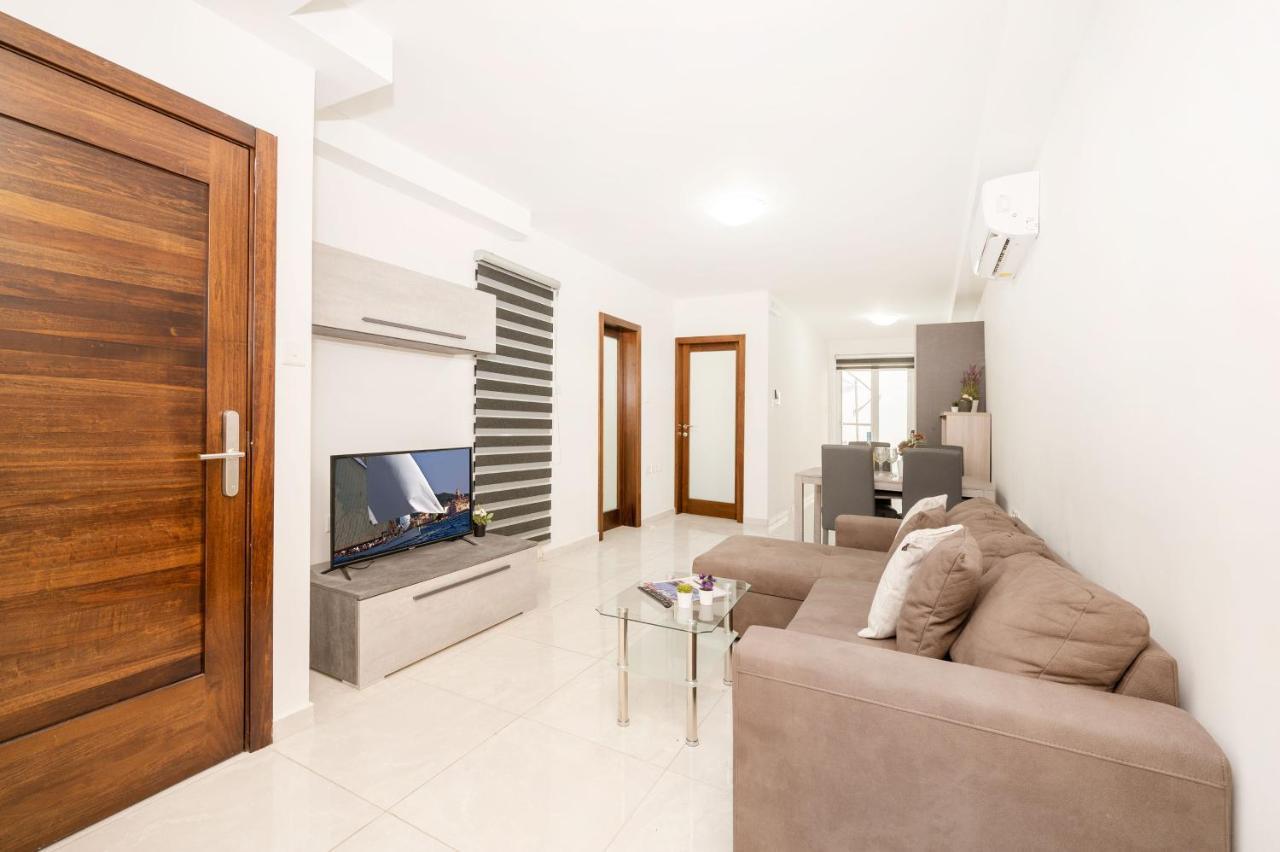 Flotta Island Apartments Gzira ภายนอก รูปภาพ