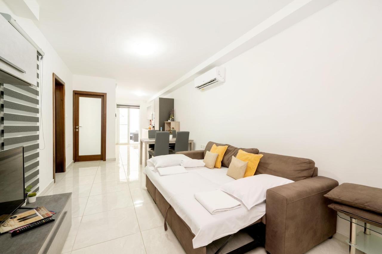 Flotta Island Apartments Gzira ภายนอก รูปภาพ