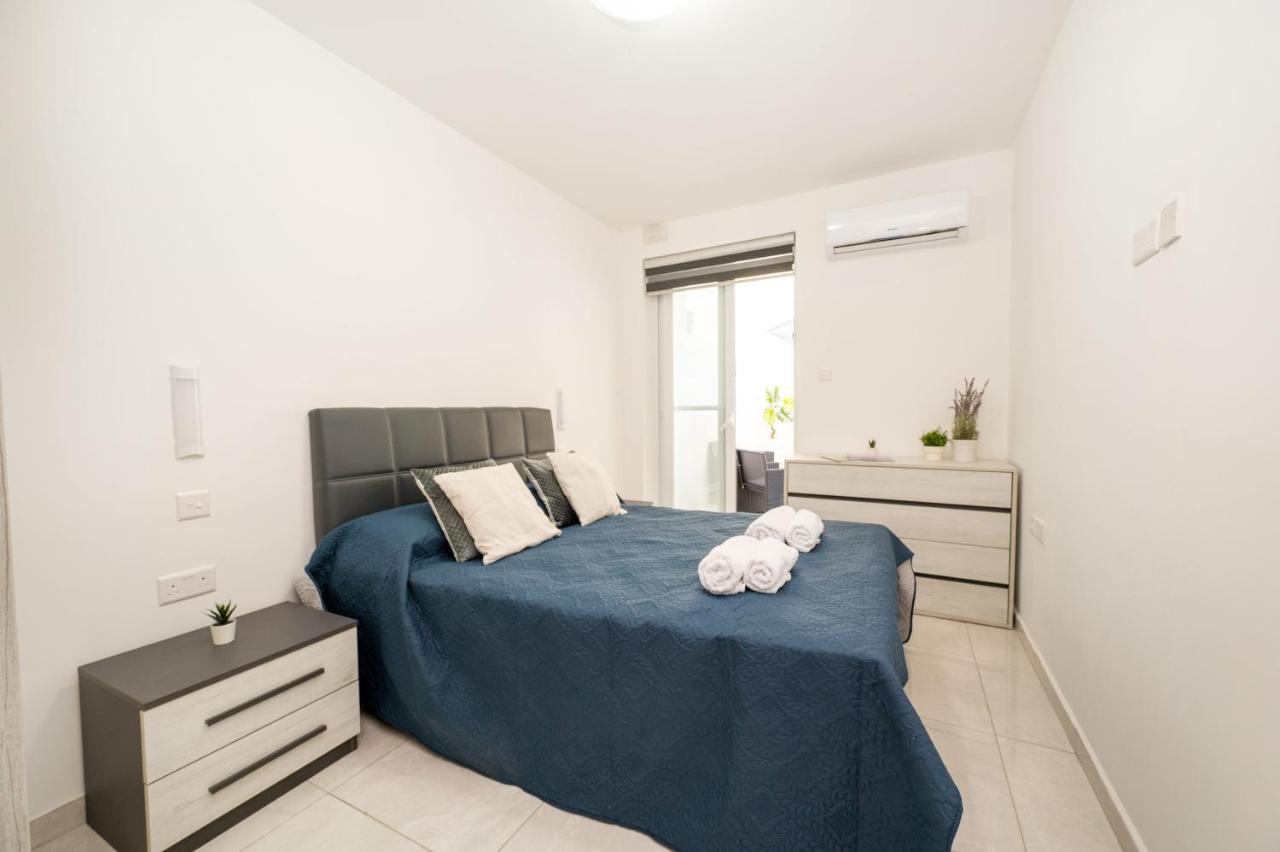 Flotta Island Apartments Gzira ภายนอก รูปภาพ
