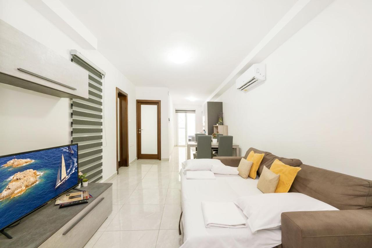 Flotta Island Apartments Gzira ภายนอก รูปภาพ